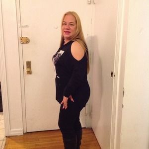 Meet your Posher, Eva